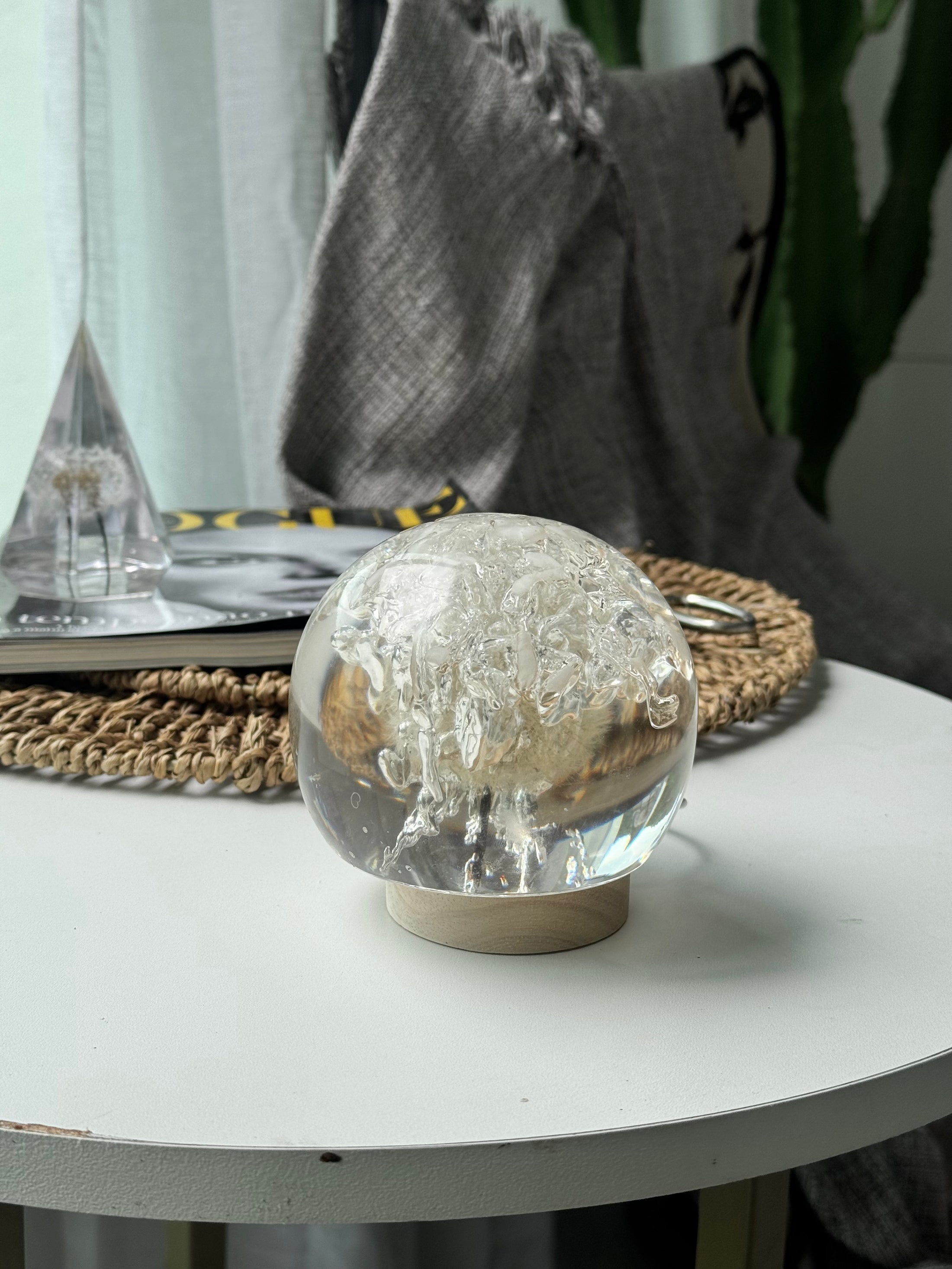 SALE L Dandelion Sphere